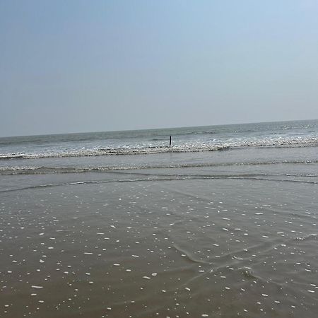 Prantik Hotel And Resorts Tajpur Exteriör bild
