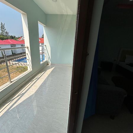 Prantik Hotel And Resorts Tajpur Exteriör bild