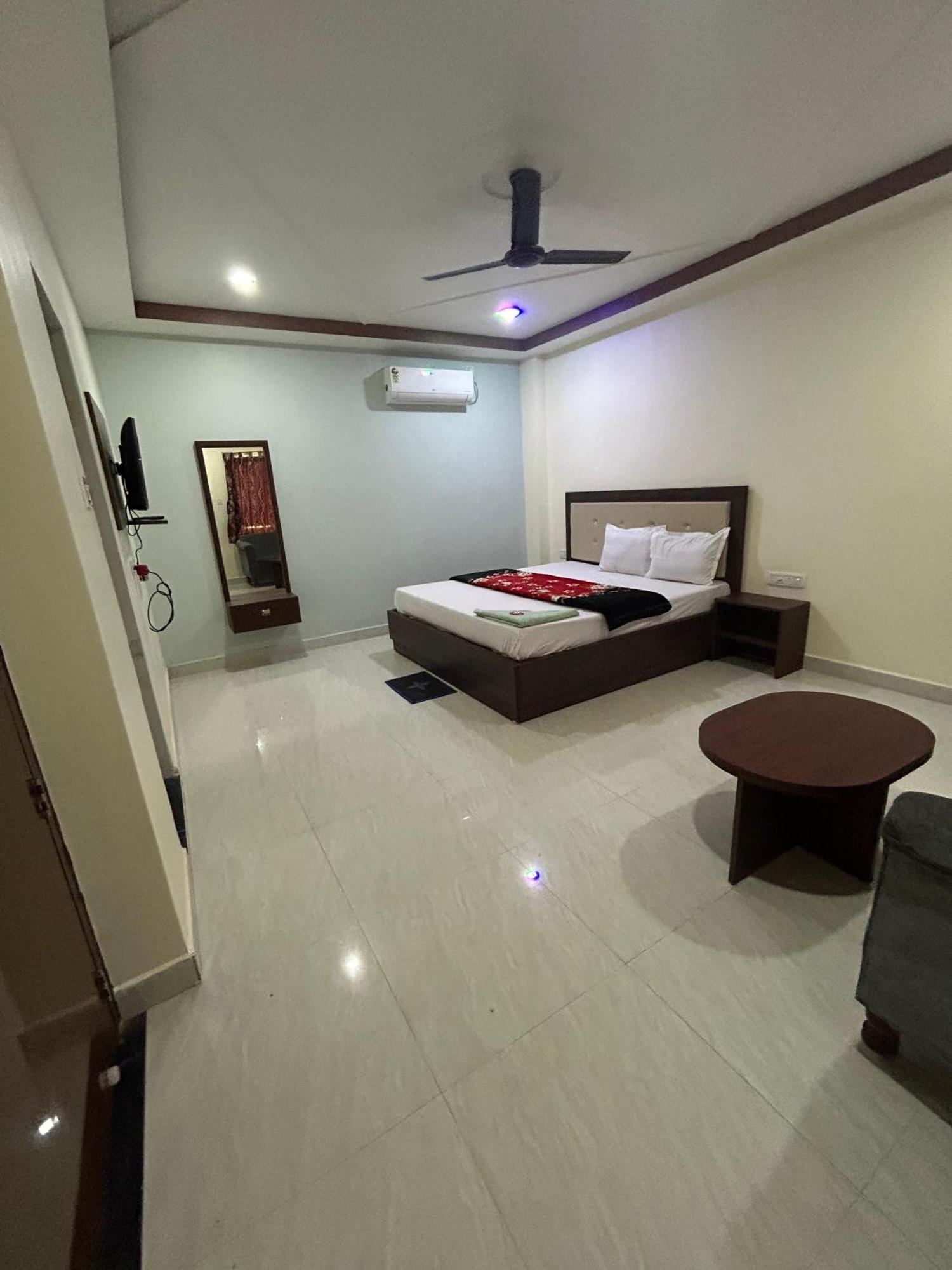 Prantik Hotel And Resorts Tajpur Exteriör bild